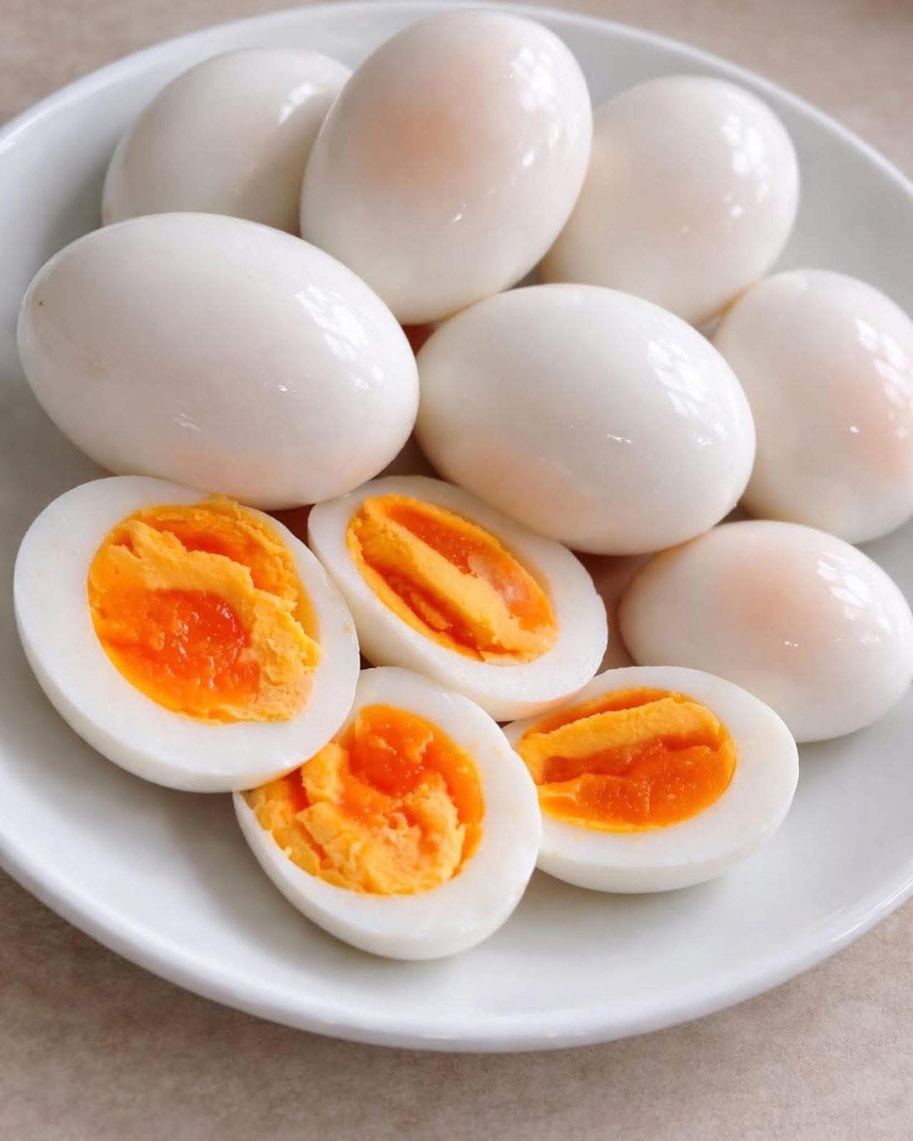 Nutriólogos aseguran que el consumo de huevos hervidos eleva… Ver más